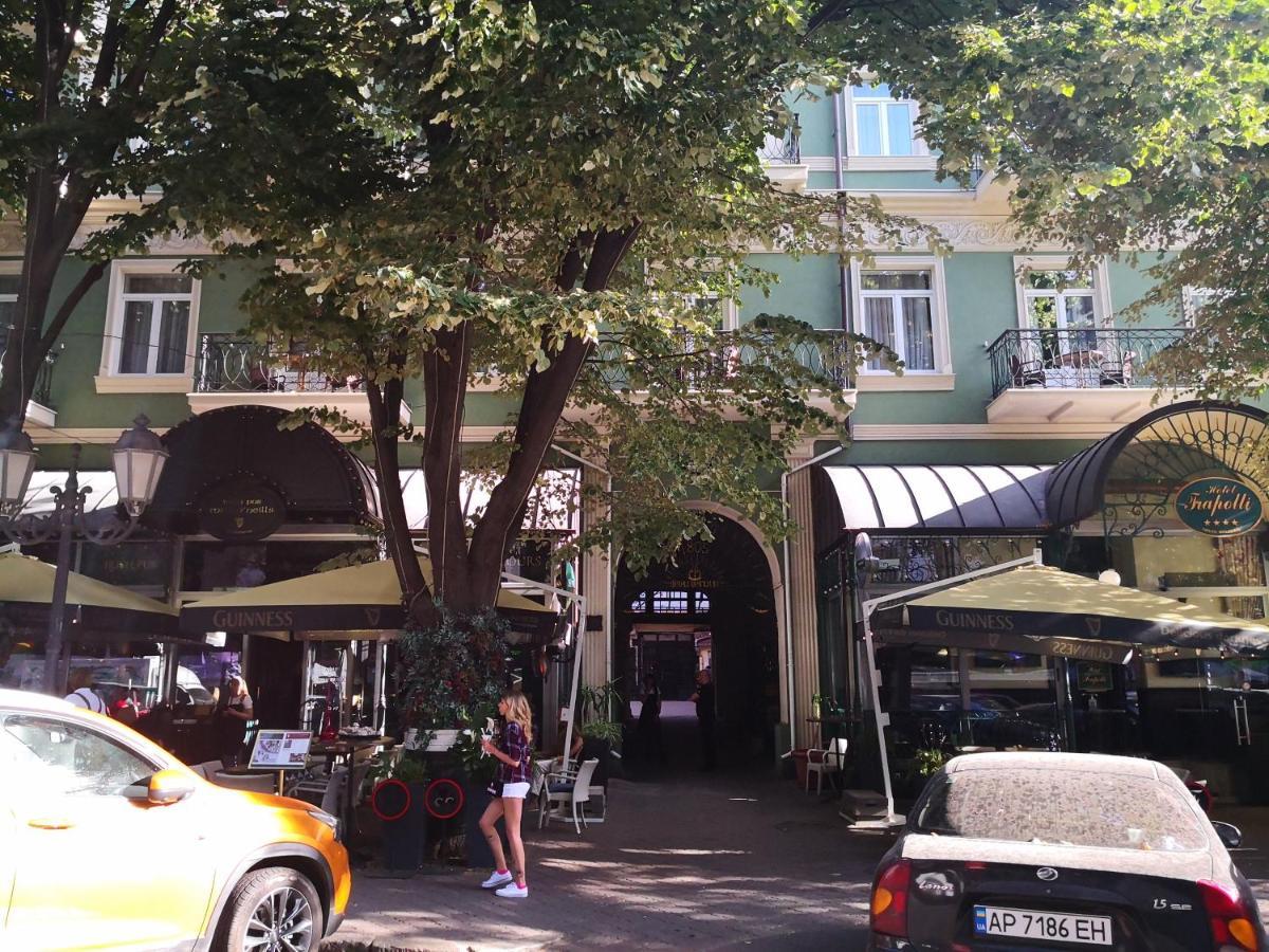 אודסה Затишні Апартаменти, Вулиця Дерибасівська, 13 מראה חיצוני תמונה